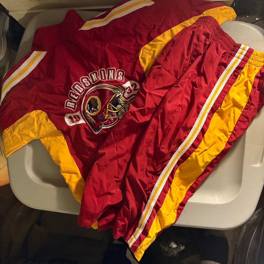 Vintage 2T Washington Redskins Wind Suit (NFL Apparel ORIGINGALS)
